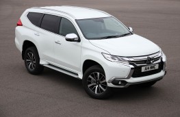 Mitsubishi Shogun Sport Commercial  front